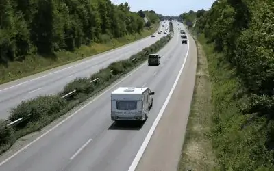 How to Safely Tow with an Electric Vehicle